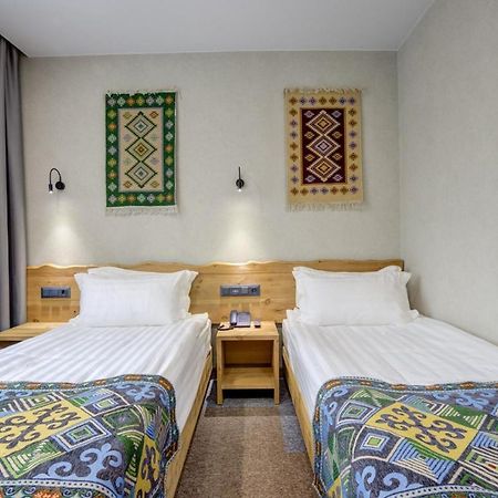 My Hotel Бішкек Екстер'єр фото