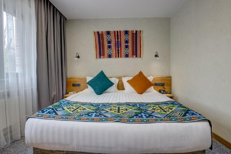 My Hotel Бішкек Екстер'єр фото